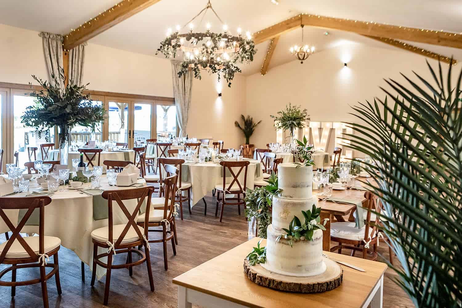 A fresh, airy and romantic room for your wedding breakfast in The Oak Barn